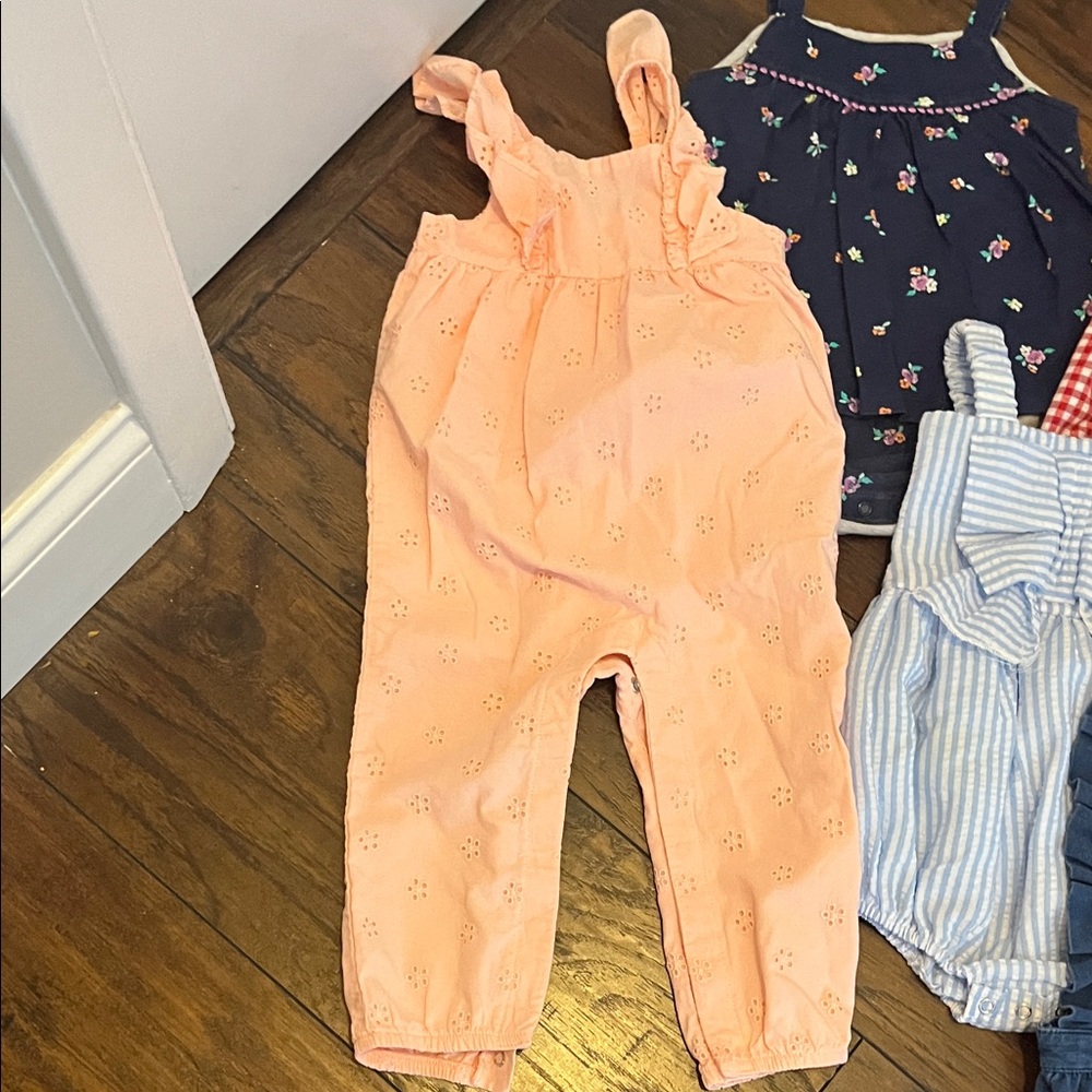 EUC and GUC Lot of Baby Rompers and Bubbles. - Picture 5 of 16
